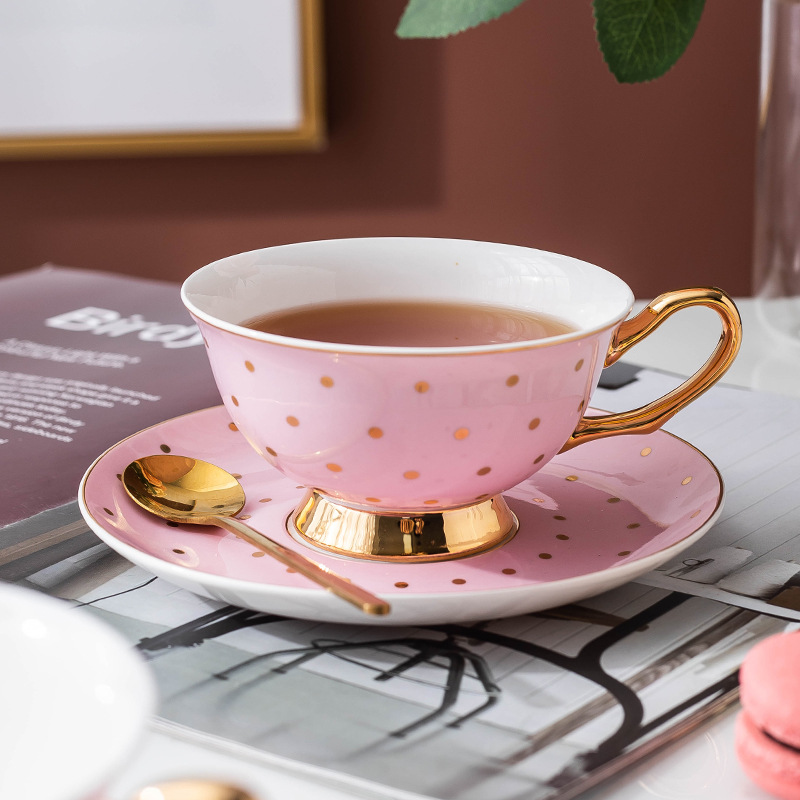 แก้วกาแฟเซรามิกสีชมพูพร้อมจานร - Kitchen Appliances Set บทวิจารณ์และราคา